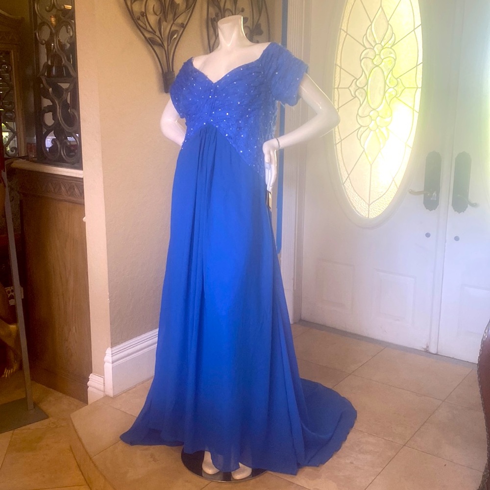 New Light In The Box Blue Short Sleeve Gown